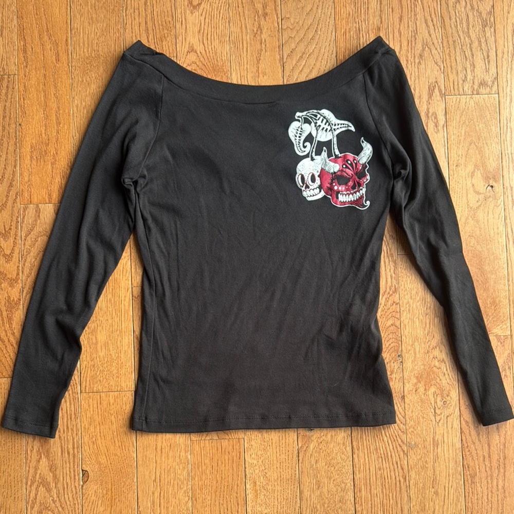 Too Fast Cherry Skull and Devil Top NWOT